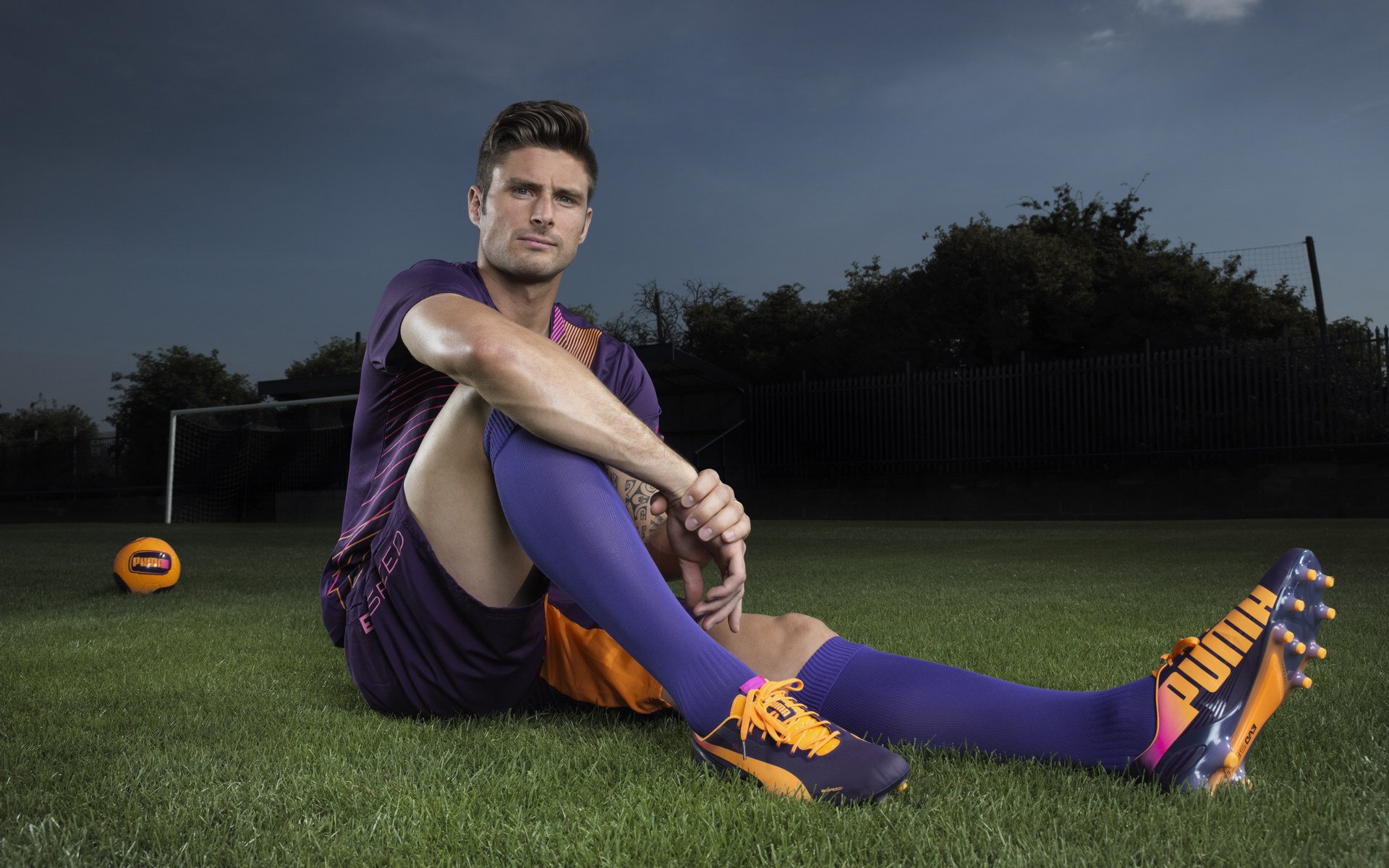 浓眉复出首秀出彩,利物浦主场大胜利雅得新月,豪取13连胜